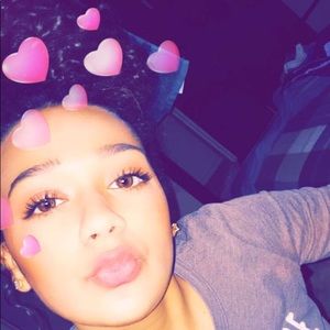 Meet your Posher, Leah